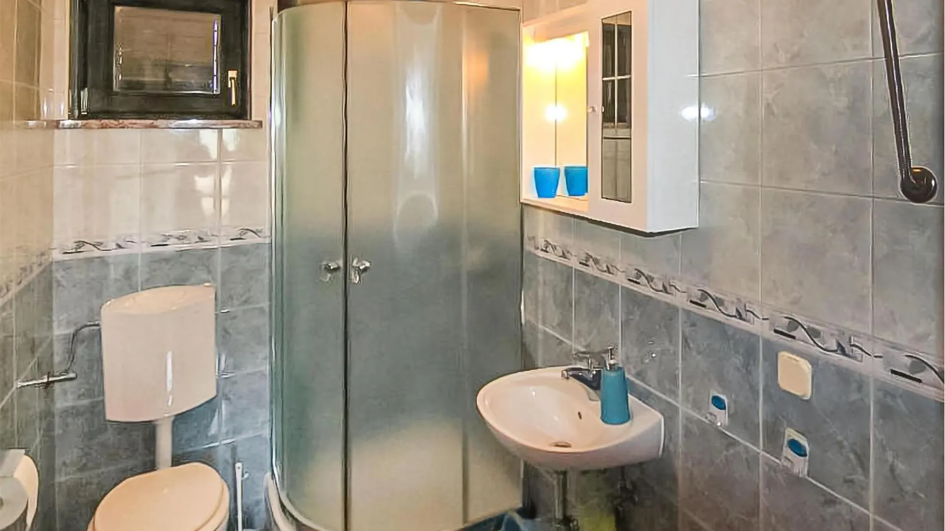 Cozy Apartment In Nin With Kitchen 0*,  Croatie